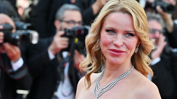 Kiera Chaplinová na filmovém festivalu v Cannes v roce 2024.