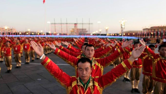 Oslava 60. výročí založení Čínské lidové republiky.