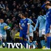Fotbalisté Manchesteru City se radují v utkání s Evertonem