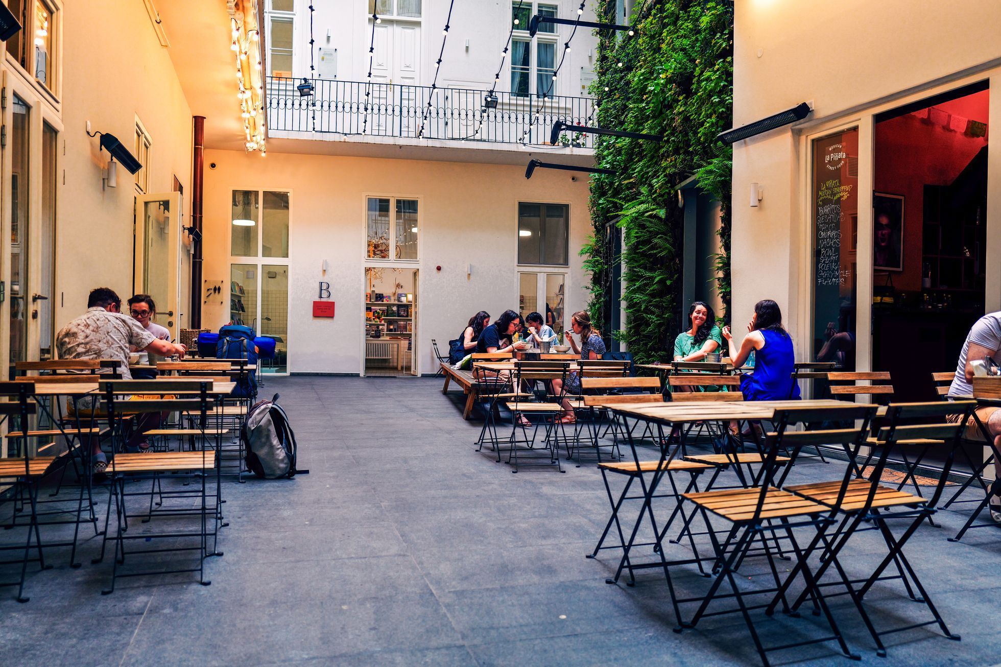 Gastro zahradka na brněnském Zelném trhu