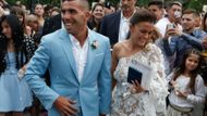 Fotbalový útočník Carlos Tévez si vzal Vanesa Mansillaovou. Svatba proběhla v rodné Argentině.