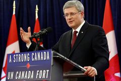 Kanada poprvé po šesti letech vykázala rozpočtový přebytek. Dřív, než se čekalo