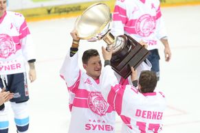 Obrazem: Na Spartě se slavil postup do play off i Prezidentský pohár