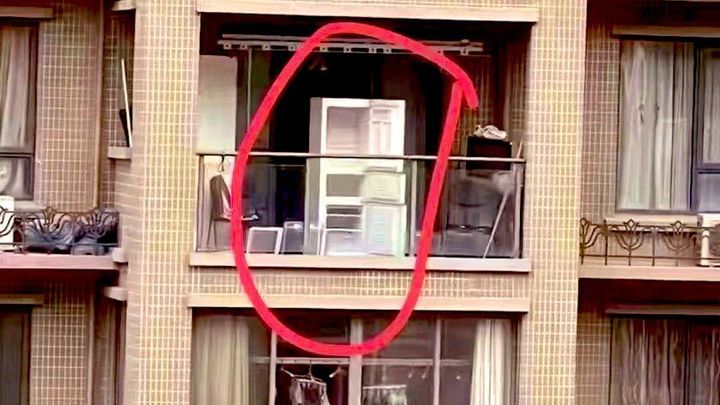 Sebestředná čínská megapole se bouří. Miliony lidí nemají co jíst; Zdroj foto: Reuters