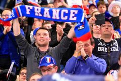 Hokejová pohádka, jakou Paříž nezažila. Francie má nové sportovní hrdiny