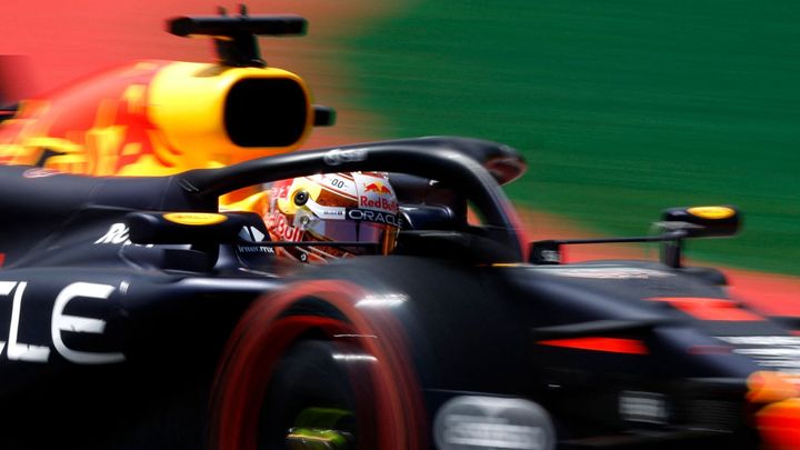 Verstappen ustál drtivý Norrisův tlak, vyhrál sedmou Velkou cenu v sezoně