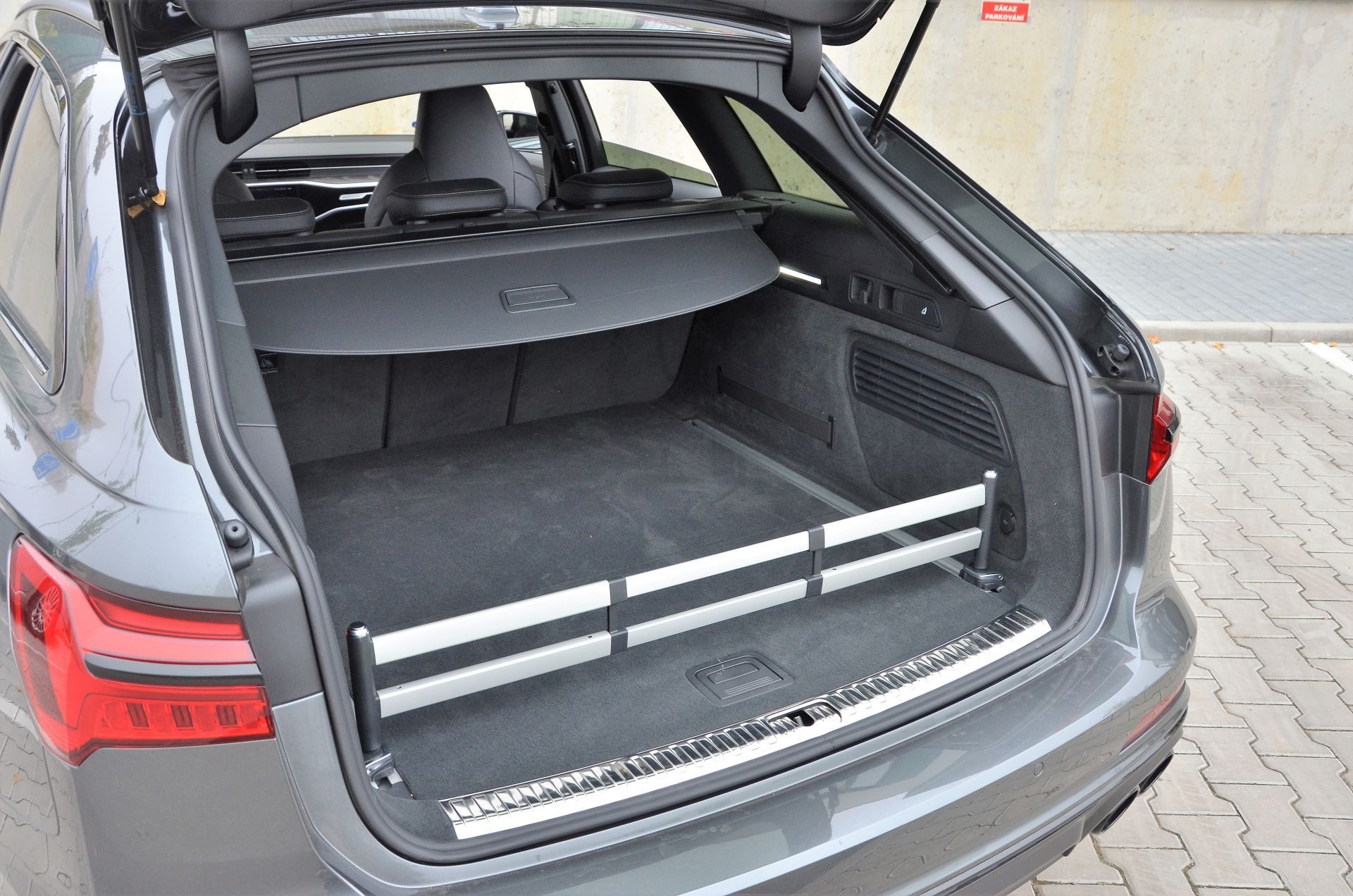 Audi S6 Avant