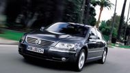 Volkswagen Phaeton - Jeden z nejprodělečnějších modelů německé automobilky. Jako ojetina ale nabízí maximální luxus za minimum peněz. Vybrali jsme: 3.0 TDI (2009) najeto 169t km, cena: 299 000 Kč.