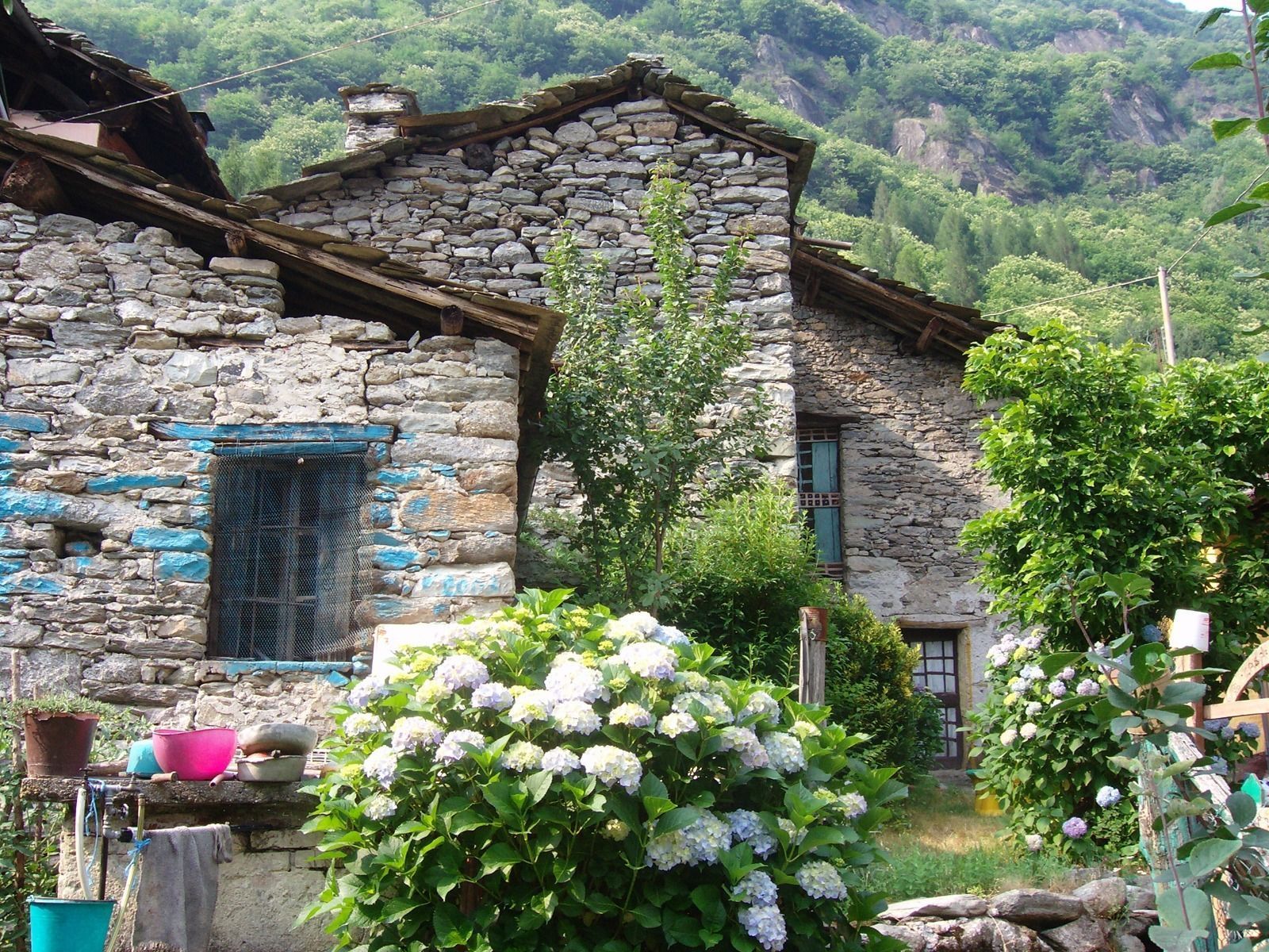 Italská vesnice na prodej na eBay