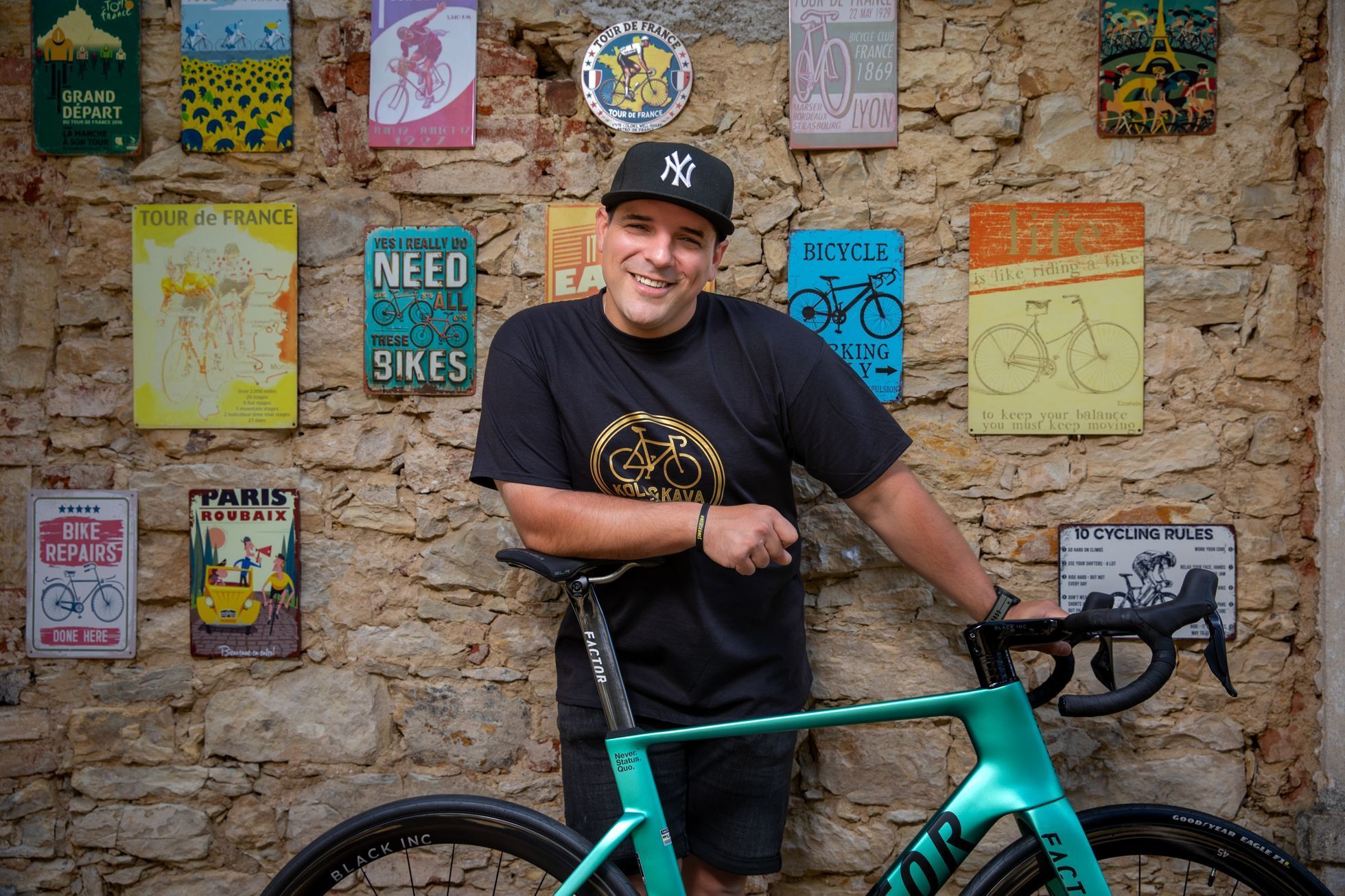 kolo a káva, kolo, káva, podnik, kavárna, servis, cyklistika, oprava, červený újezd