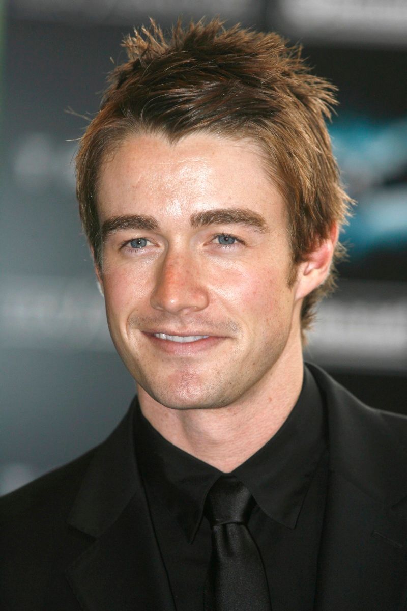 Premiéra Dark Knight v Londýně, Robert Buckley