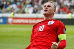 Hazard, prostitutky i soudy. Geniální rekordman Rooney neodolal pozemským pokušením