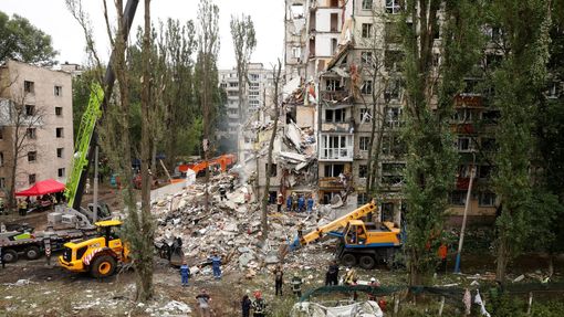 Následky nočního útoku na Kyjev.