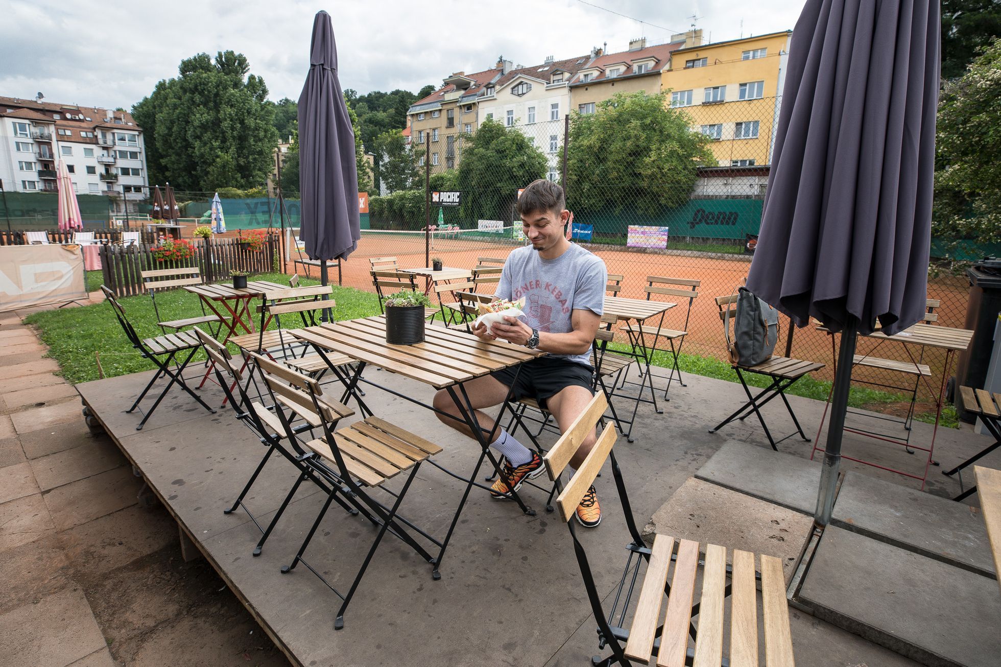 Gemüse Corner Kebab, zastávka Dvorce, bistro, jídlo, fastfood