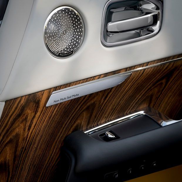 Rolls-Royce Dawn připomíná české stíhače