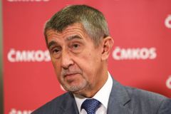 Novičok se v Česku nevyráběl, mezi Zemanem a tajnými službami došlo k nedorozumění, tvrdí vláda