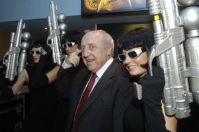 PREMIÉRA NOVÉ BONDOVKY - KLIKNĚTE NA GALERII