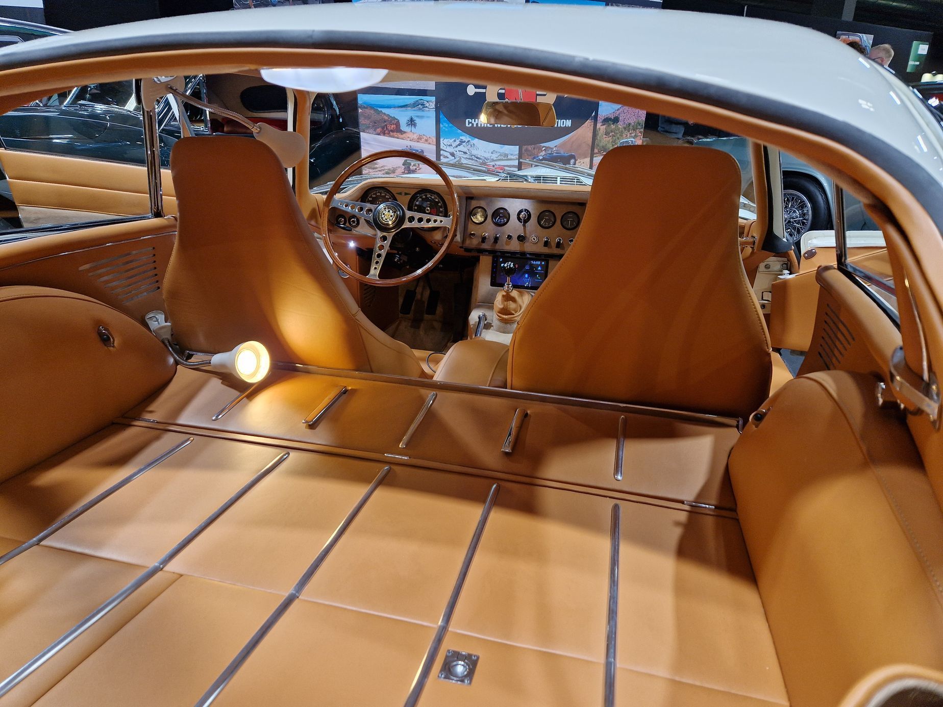 Retromobile Paříž 2024