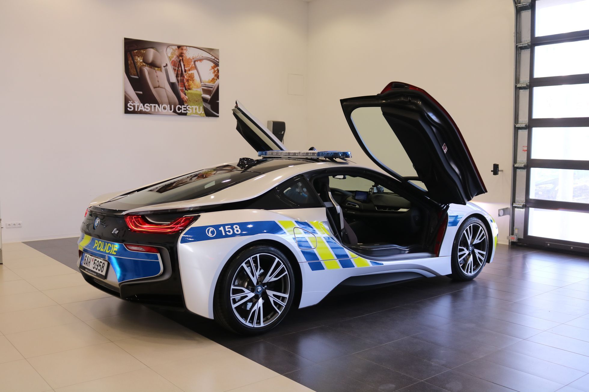 Policejní BMW i8 3.vydání 2018