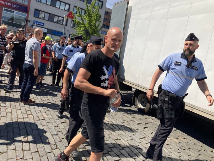 Dnes už bývalý asistent poslankyně ANO Pavel Ardelean Krouský po zadržení policisty v Ústí nad Labem.