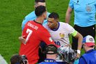 Portugalsko - Francie 0:0. Duel je ve druhé části prodloužení, Mbappé vystřídal