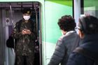 Český lékař, jenž v Koreji údajně osahávat hygieničku, dostal pokutu