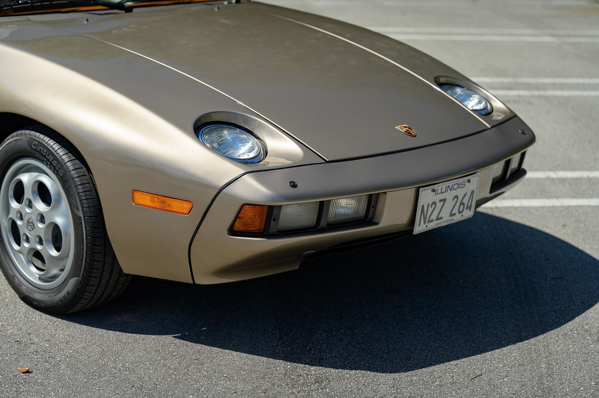 Porsche 928