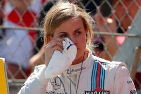 FOTO Úsměv a pláč. Tak Susie Wolffová měnila dějiny F1