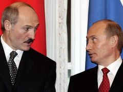 Lukašenko a Putin znovu jednají, Bělorusko potřebuje peníze