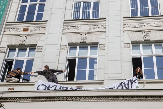 Studenti stávkují na brněnské Fakultě sociálních studií.