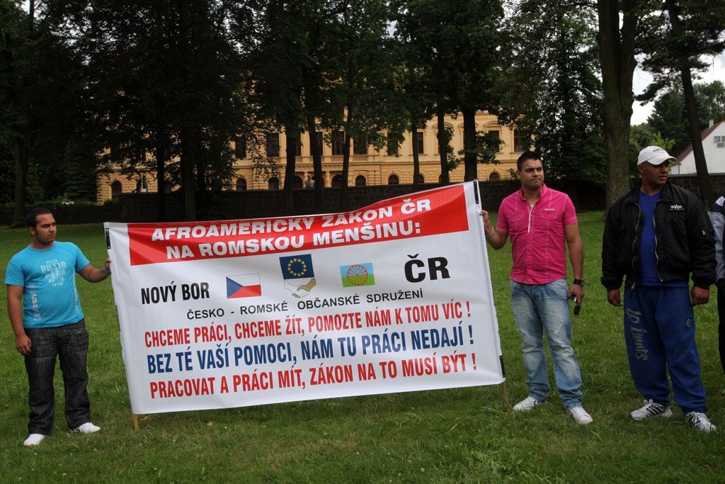 Starostové šluknovska demonstrují proti vládě