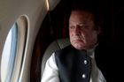 Pákistánský premiér Naváz Šaríf podal demisi, podle soudu nebyl způsobilý vládnout