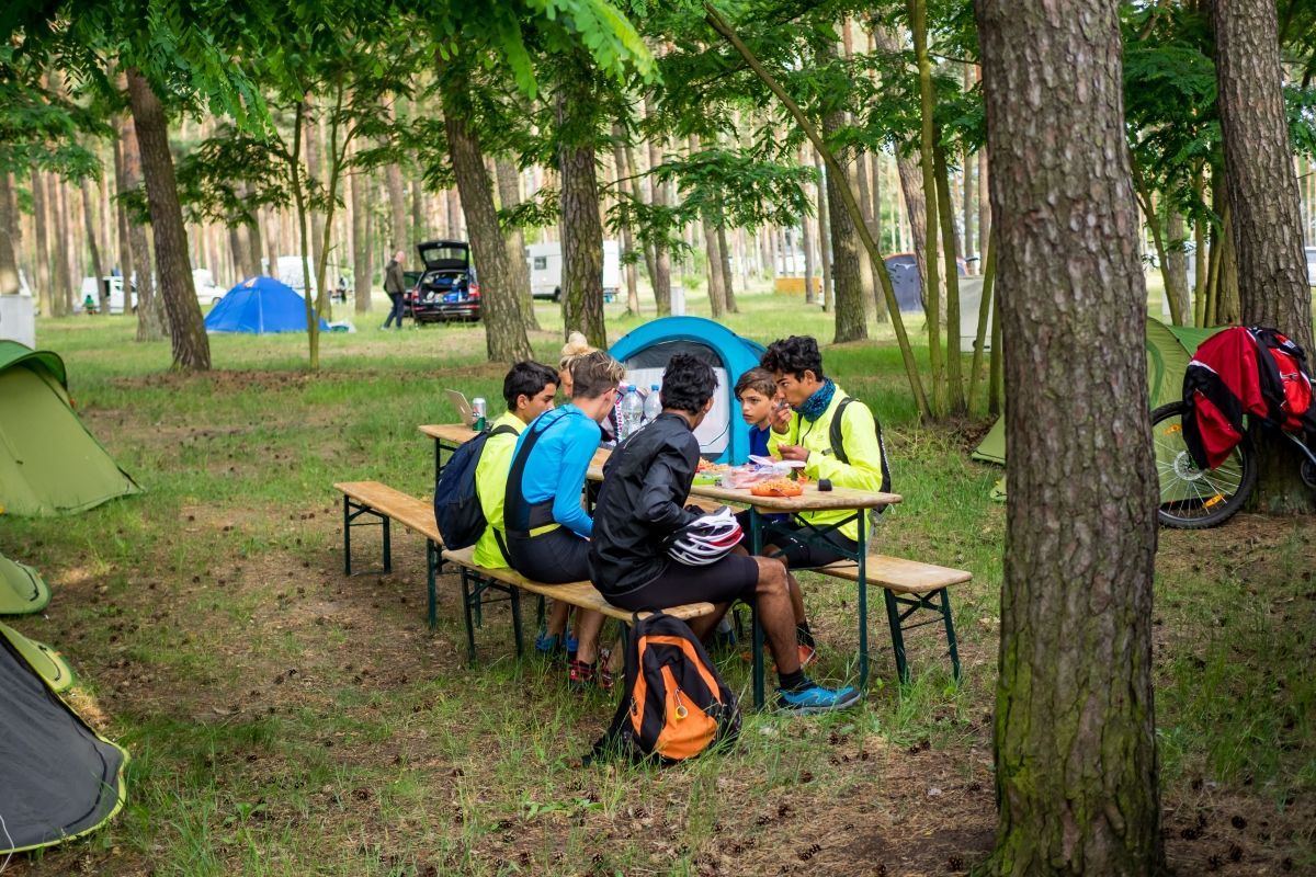 Tomáš Slavata - dětský domov - charitativní cesta k Baltu