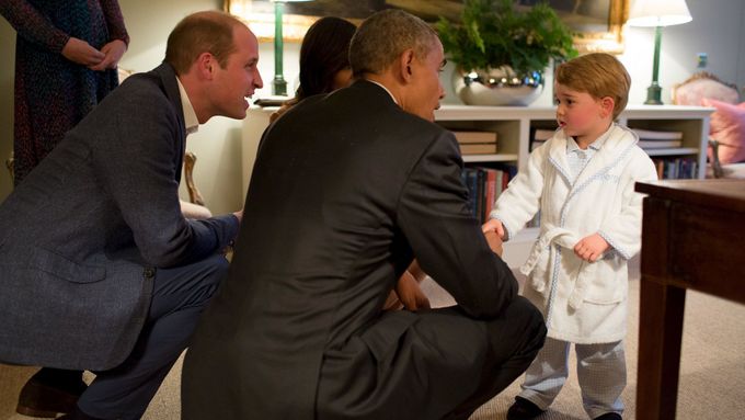 Princ George při setkání s Barackem Obamou.