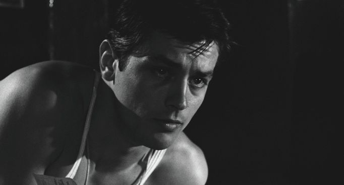 Alain Delon ve filmu Rocco a jeho bratři.