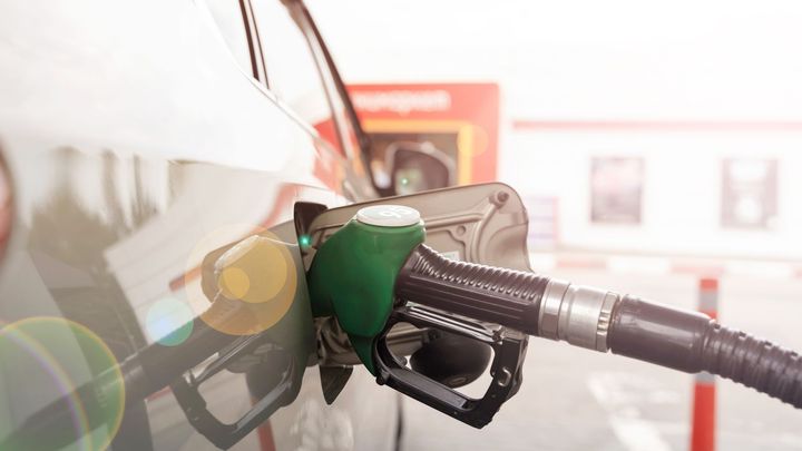 Ceny paliv v Česku míří stále dolů. Nafta je teď nejlevnější za poslední rok; Zdroj foto: Shutterstock