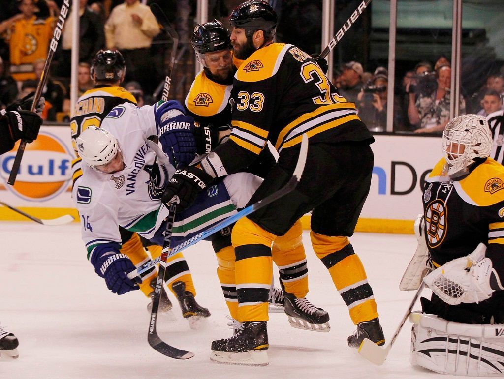 Finále NHL: Boston - Vancouver (Burrows, Thomas, Chára)