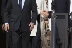 Hollande: V úterý prezidentem, v pátek u Obamy a na G8