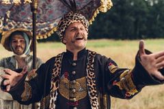 Nenechte si ujít: Humorný návrat polské šlechty v seriálu nebo Lukáš Krpálek v kině