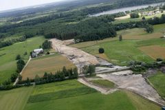 Polsko ustoupilo. Dálnice přes prales nepovede