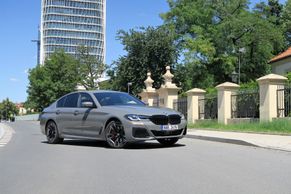 Jmenuji se Bond, vlastně Diesel. BMW 530d ukazuje, proč naftě dosud neodzvonilo
