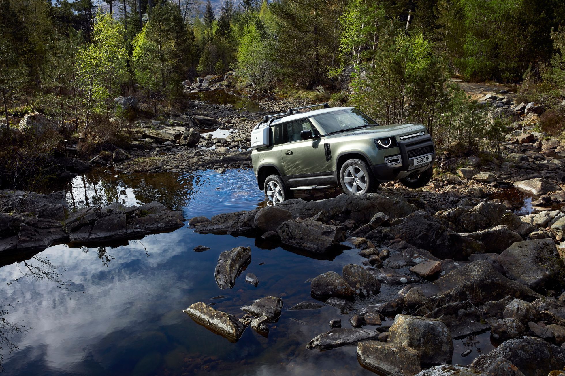 Land Rover Defender 2019