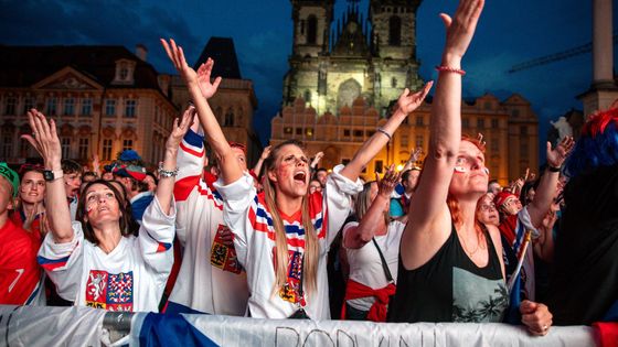 Okamžiky smutku i obrovská hokejová radost. Rok objektivem Jakuba Plíhala