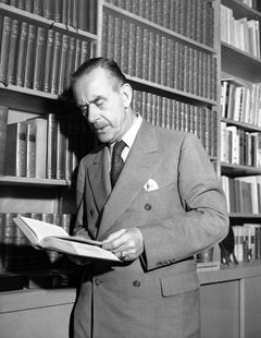 Spisovatel Thomas Mann v Los Angeles, říjen 1942.