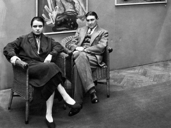 Kniha otřásá mýtem, že nejslavnější surrealistický pár Toyen a Jindřich Štyrský (na snímku ze 30. let) byli pouze pracovními partnery.