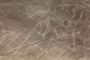 Obrazce na planině Nazca zůstávají nedotčeny. Peru otočilo a chrání světový unikát