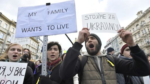 Demonstrace na podporu Ukrajiny, kterou na Václavském náměstí uspořádalo hnutí Milion chvilek pro demokracii.