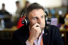 Senátoři ČSSD odmítli vládu s ANO. Hamáček jim nerozumí, podle Zimoly jsou odtržení od reality