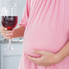 Těhotná a víno