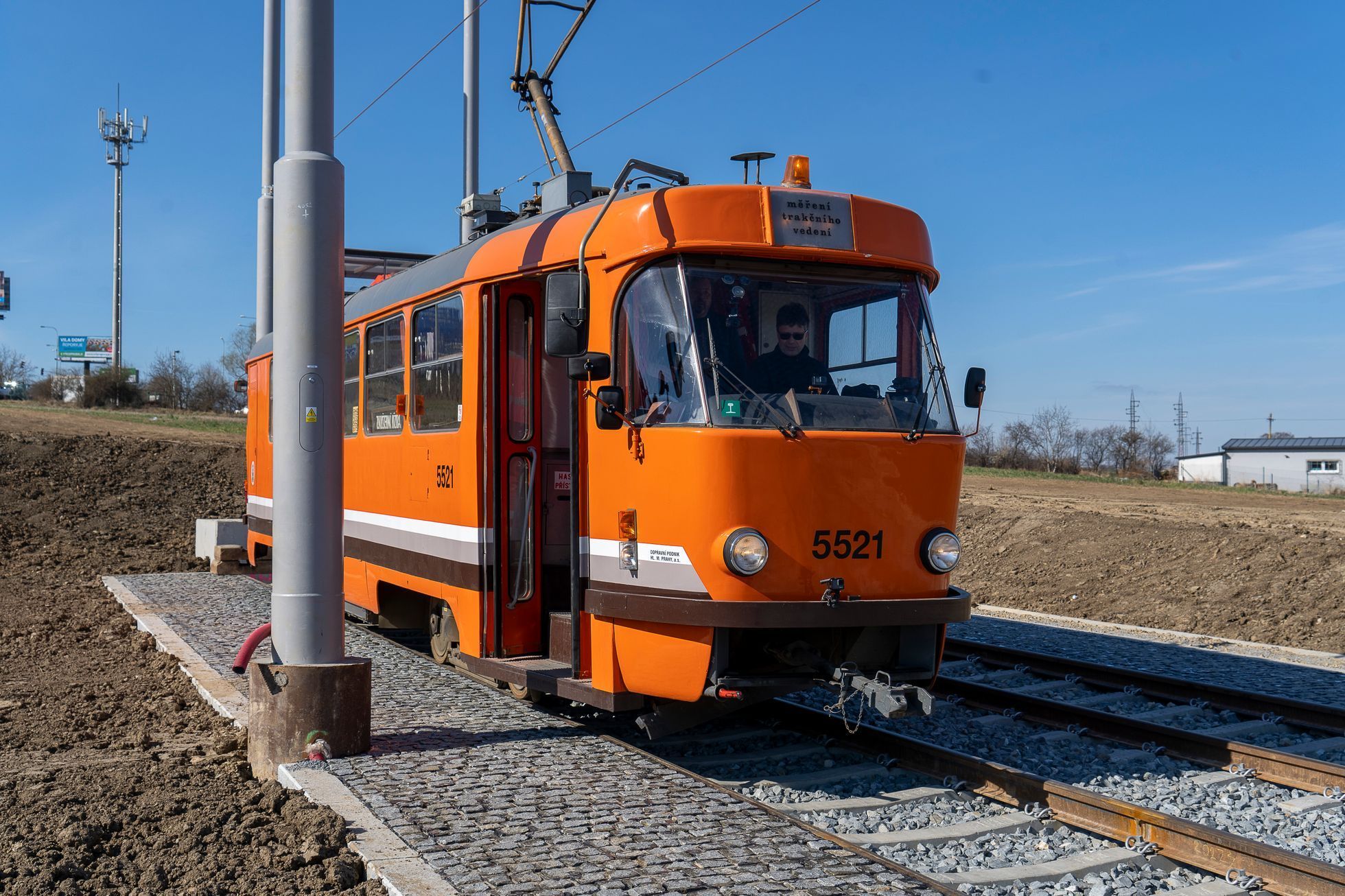 Holyně, tram